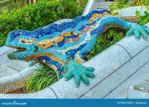 Explora la fascinante Escalinata del Dragón Explora la fascinante Escalinata del Dragón